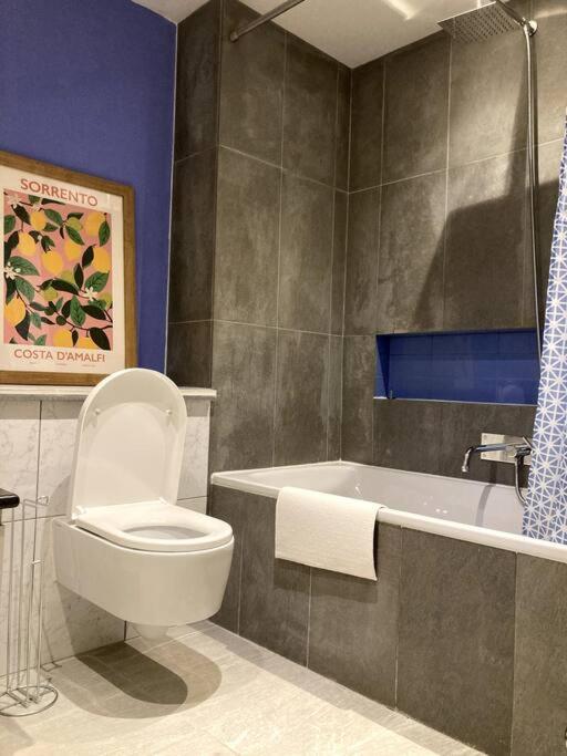 Апартаменты Stylish 2 Bed Accessible Flat Perfect Location Глазго Экстерьер фото